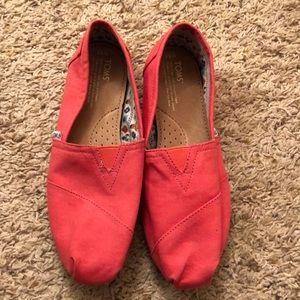 NWOT Toms